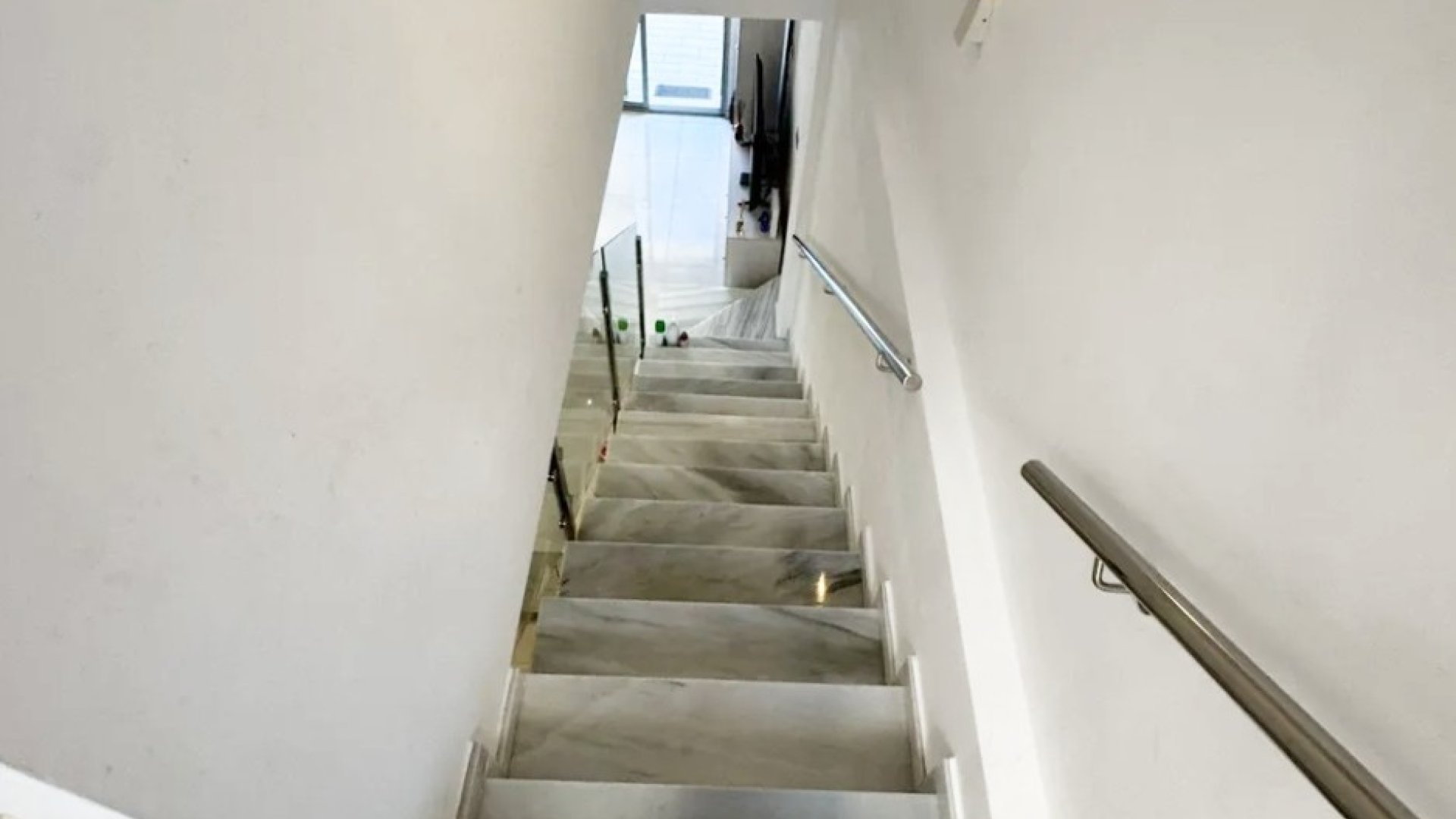 Resale - Villa -
Los Alcazares