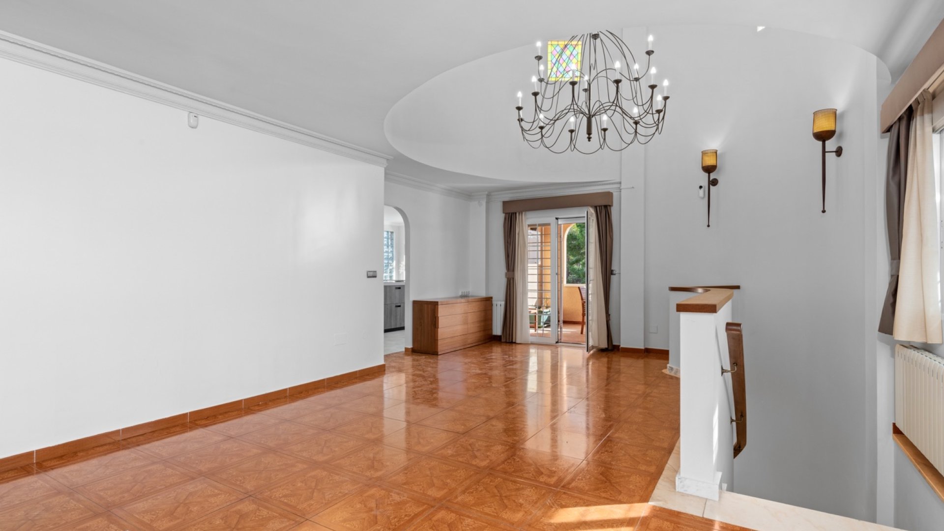 Resale - Villa -
Los Balcones