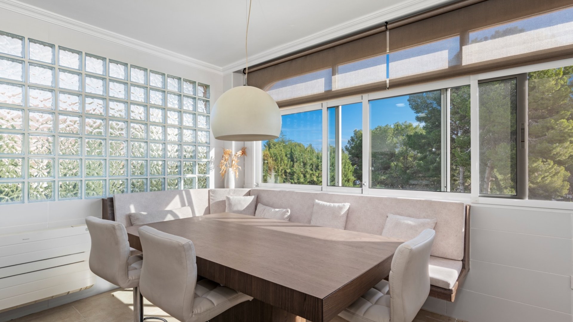 Resale - Villa -
Los Balcones