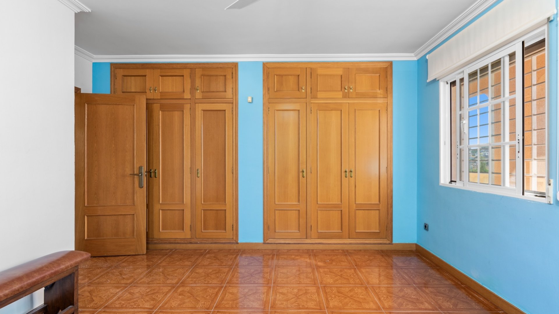 Resale - Villa -
Los Balcones