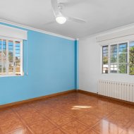 Resale - Villa -
Los Balcones