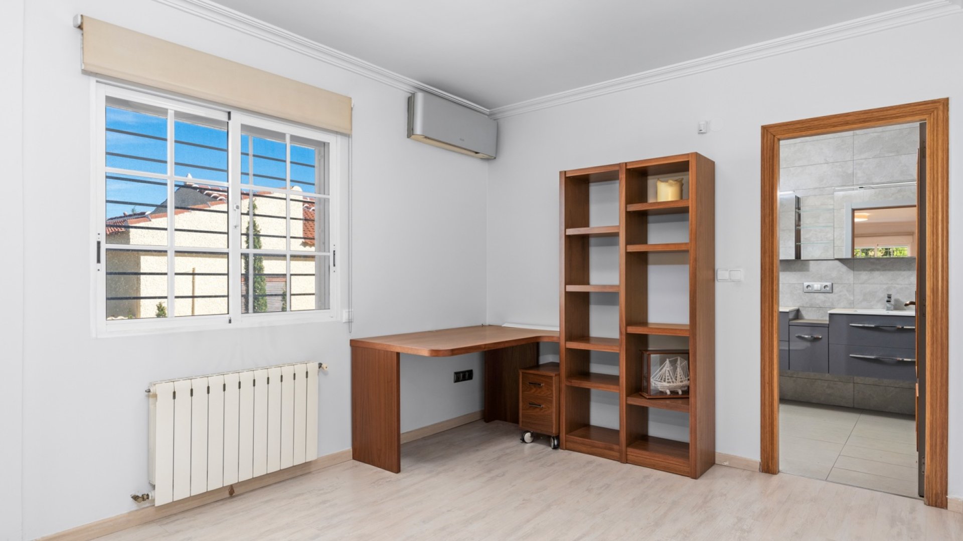 Resale - Villa -
Los Balcones