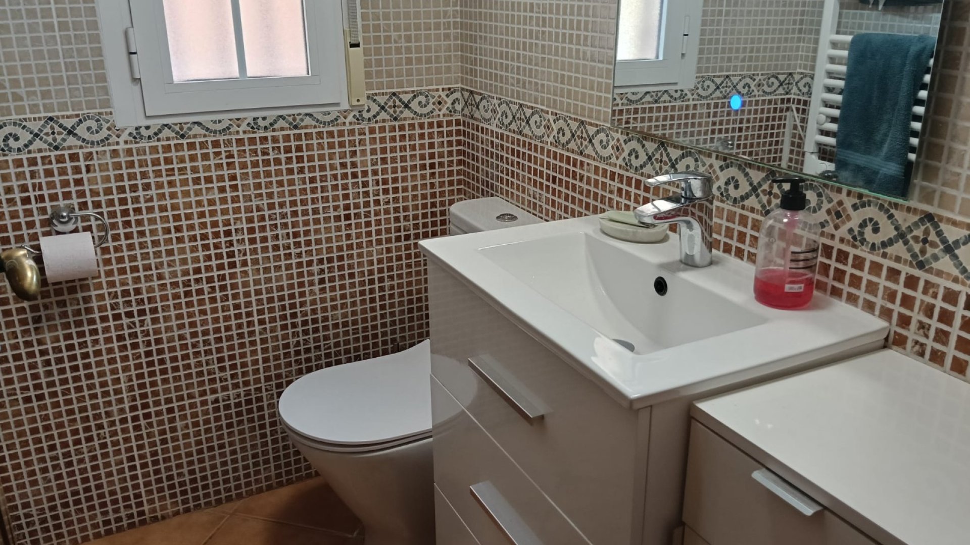 Resale - Villa -
Los Montesinos - La Herrada