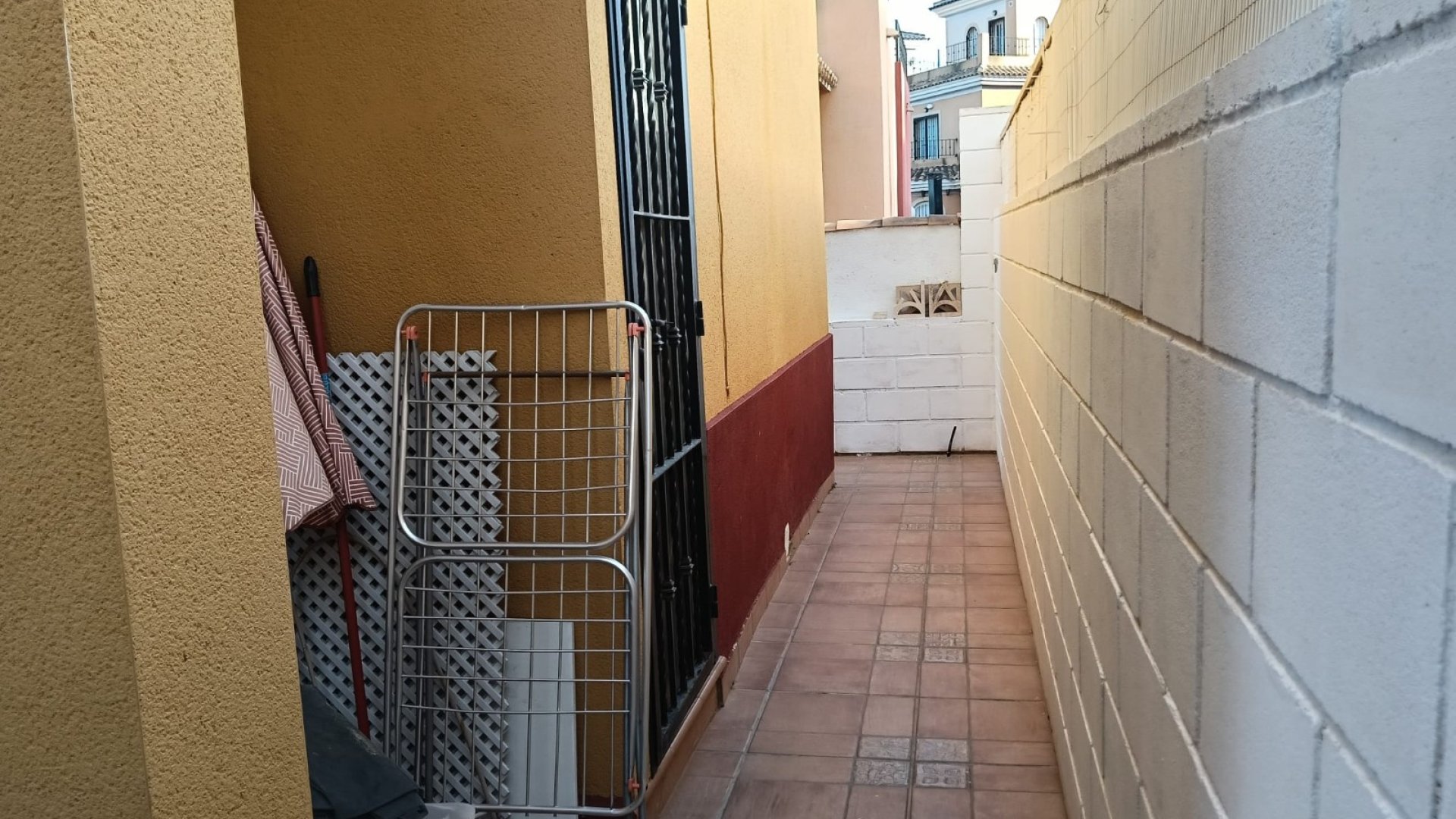 Resale - Villa -
Los Montesinos - La Herrada