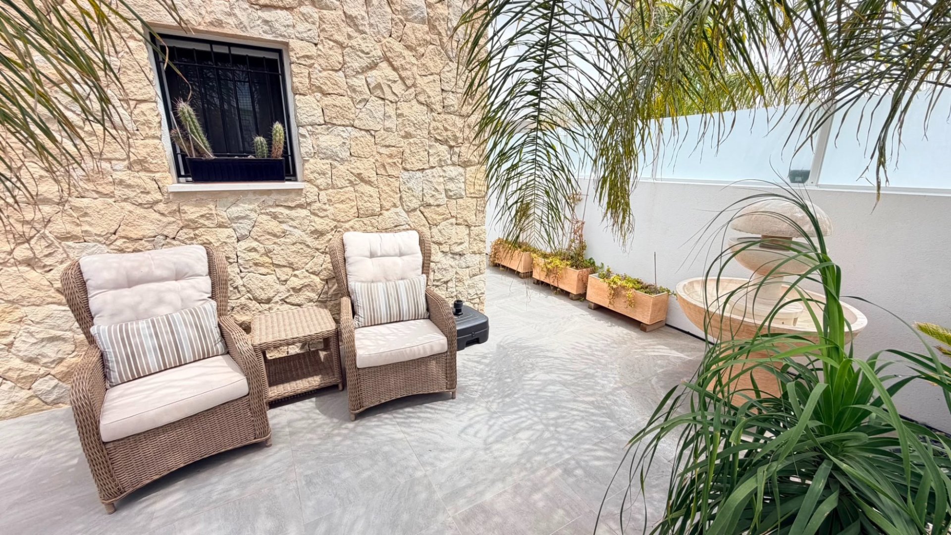 Resale - Villa -
Los Montesinos - La Herrada