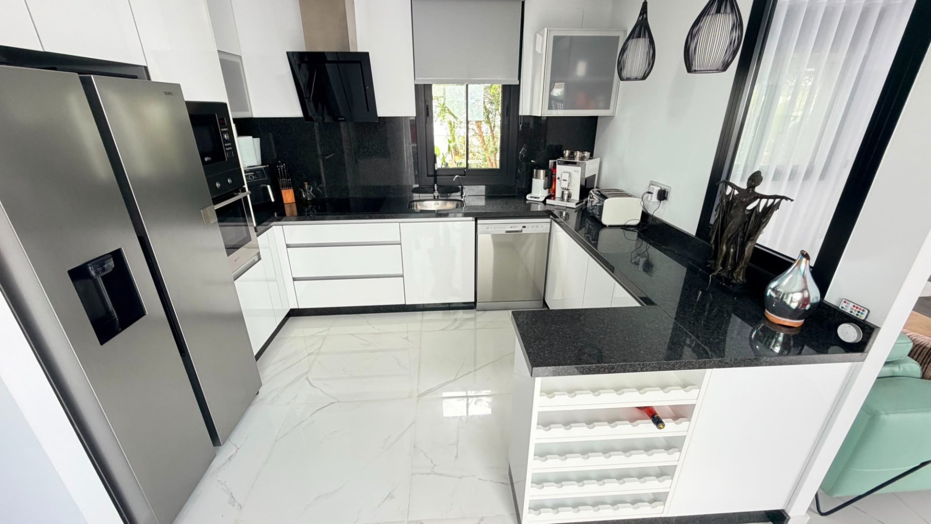 Resale - Villa -
Los Montesinos - La Herrada