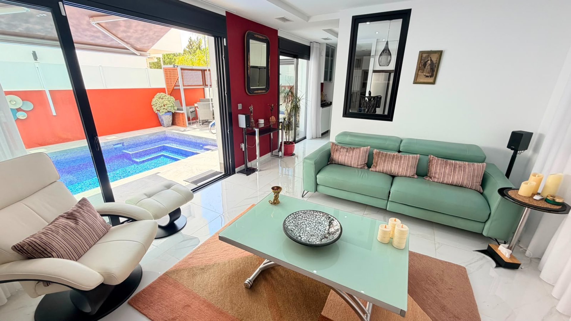 Resale - Villa -
Los Montesinos - La Herrada