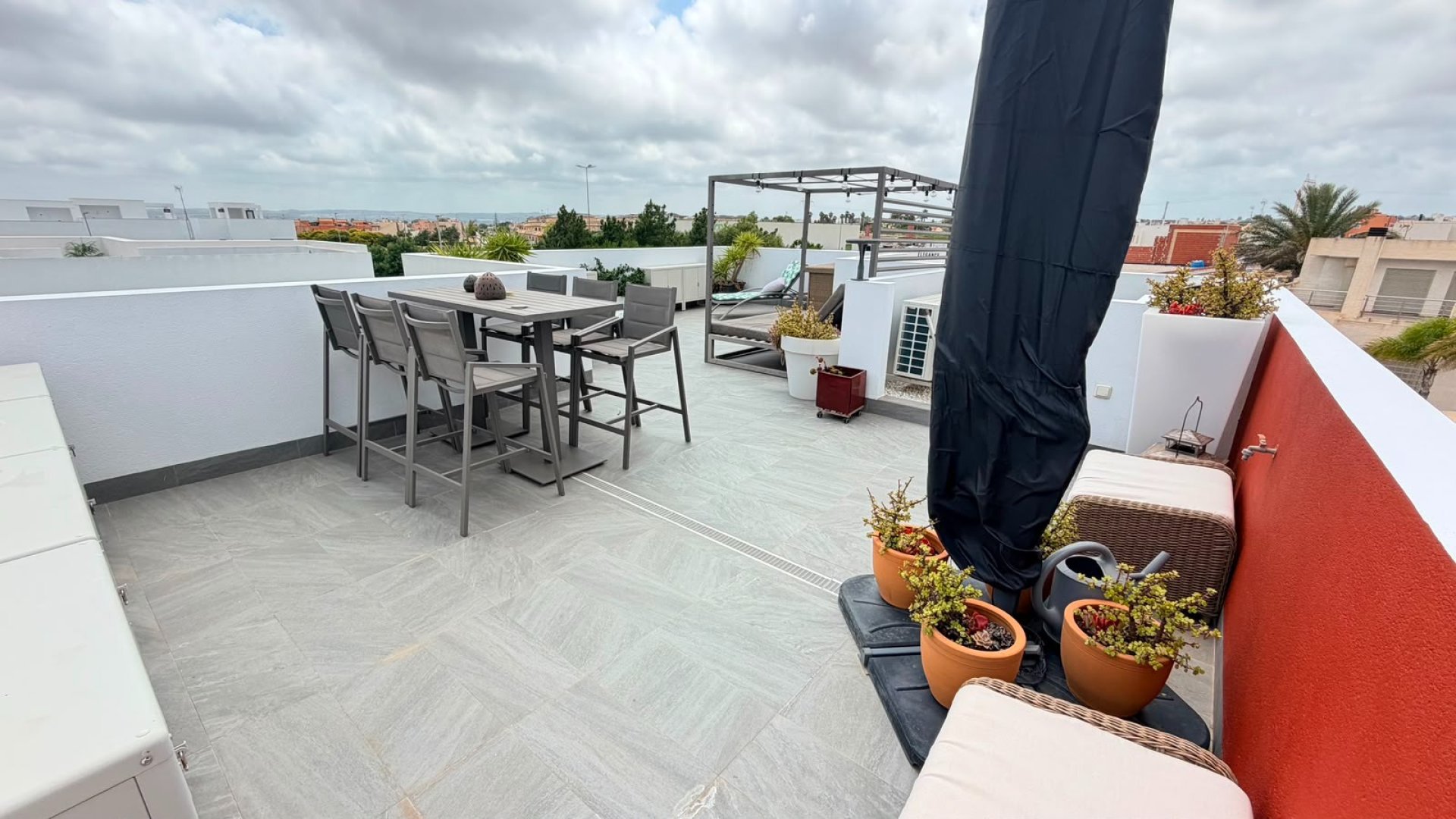 Resale - Villa -
Los Montesinos - La Herrada