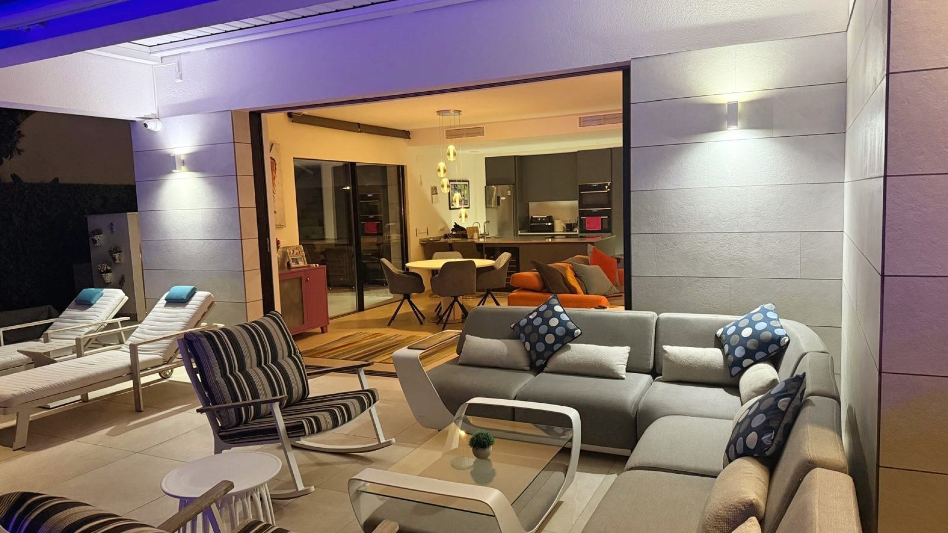 Resale - Villa -
Los Montesinos - La Herrada