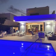 Resale - Villa -
Los Montesinos - La Herrada