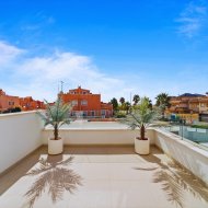 Resale - Villa -
Los Montesinos - La Herrada