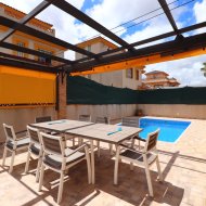 Resale - Villa -
Los Montesinos - La Herrada