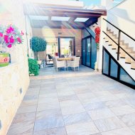 Resale - Villa -
Los Montesinos - La Herrada