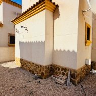 Resale - Villa -
Los Montesinos - La Herrada