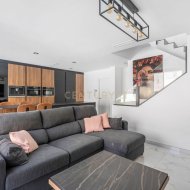 Resale - Villa -
Los Montesinos - La Herrada