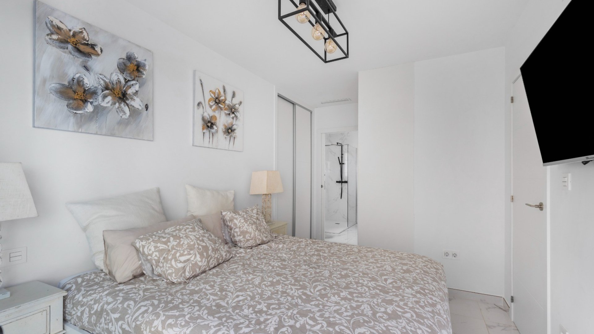 Resale - Villa -
Los Montesinos - La Herrada