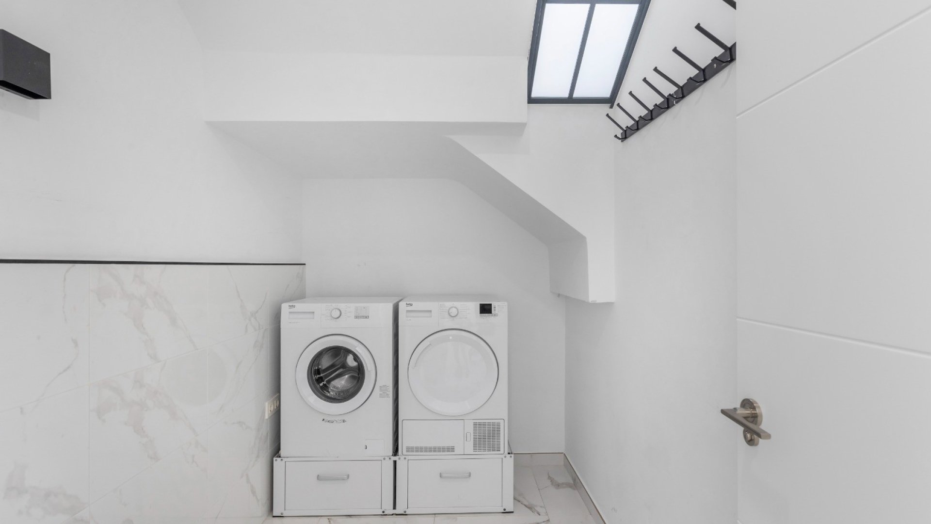 Resale - Villa -
Los Montesinos - La Herrada