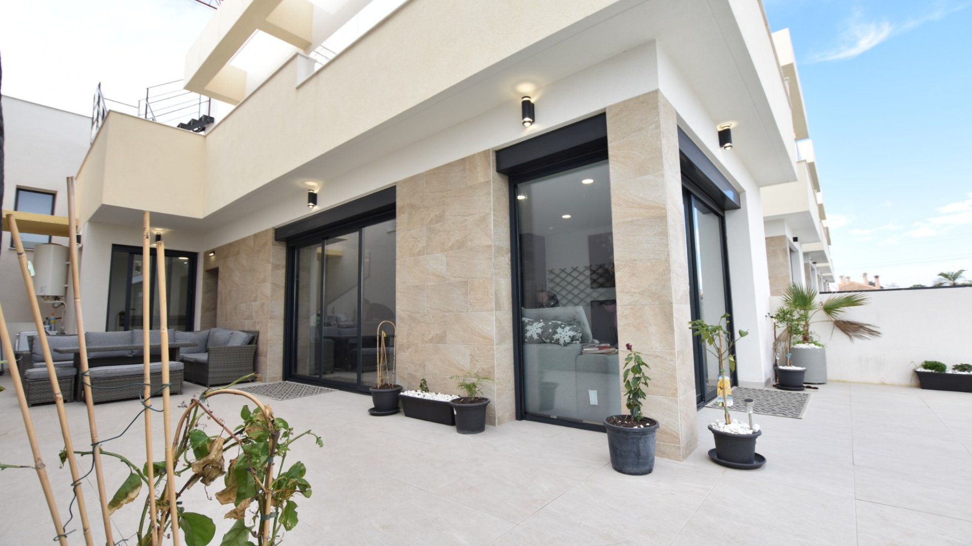 Resale - Villa -
Los Montesinos