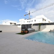 Resale - Villa -
Los Montesinos