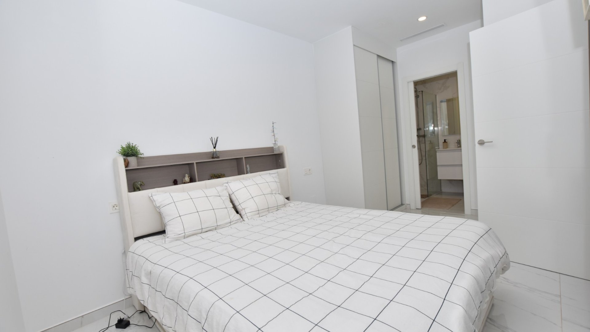 Resale - Villa -
Los Montesinos