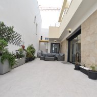 Resale - Villa -
Los Montesinos