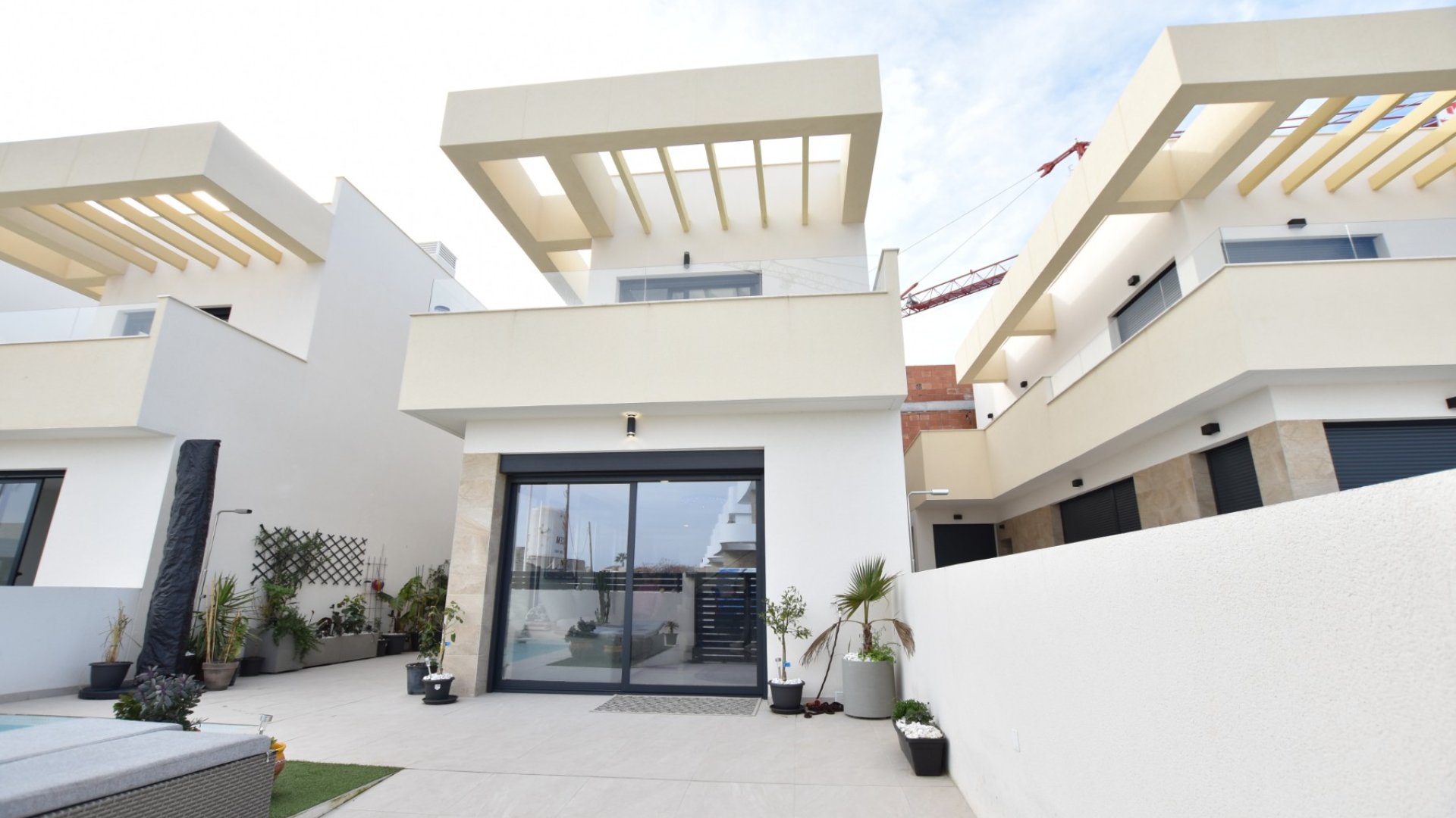 Resale - Villa -
Los Montesinos