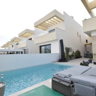Resale - Villa -
Los Montesinos