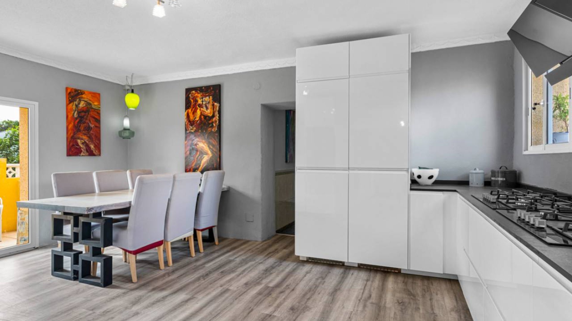 Resale - Villa -
Los Montesinos