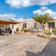 Resale - Villa -
Los Montesinos