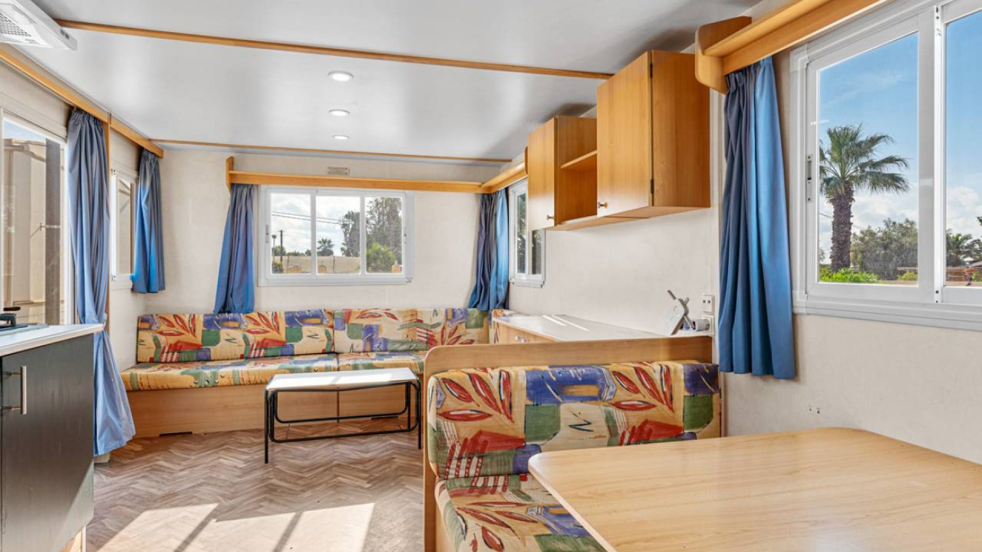 Resale - Villa -
Los Montesinos