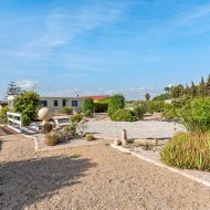 Resale - Villa -
Los Montesinos