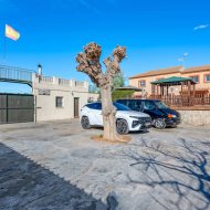 Resale - Villa -
Los Montesinos