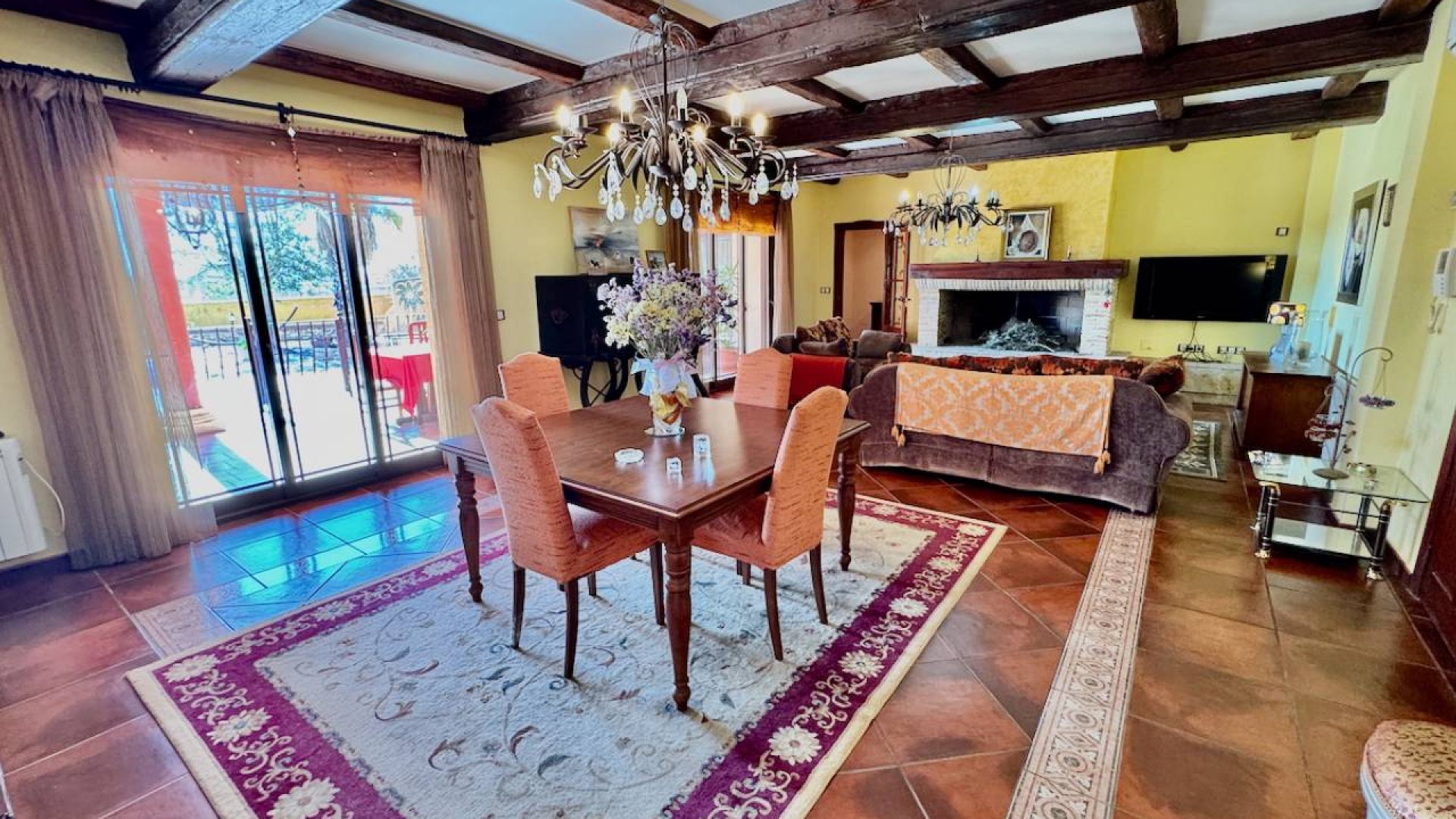 Resale - Villa -
Los Montesinos