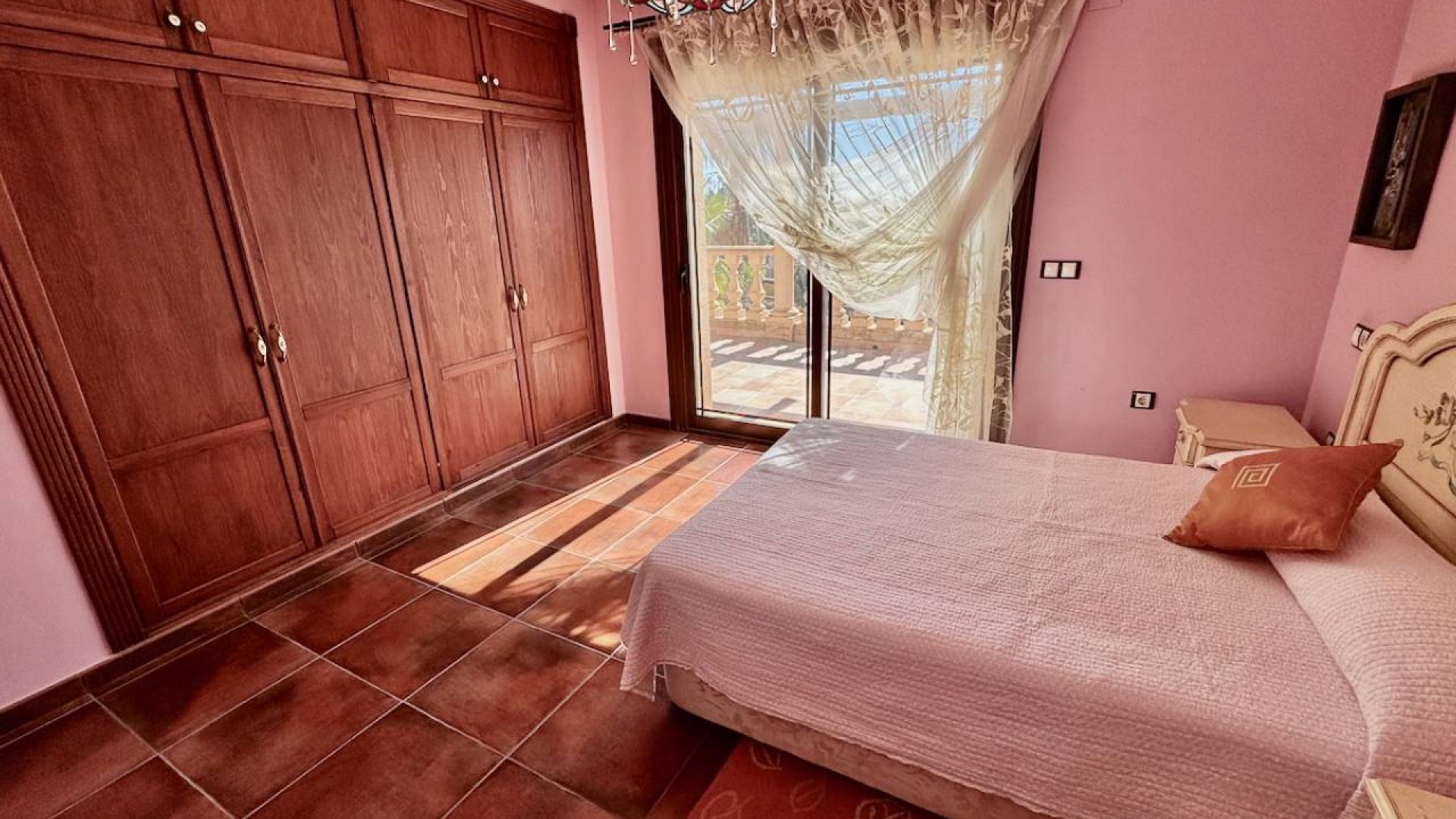 Resale - Villa -
Los Montesinos