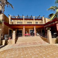 Resale - Villa -
Los Montesinos