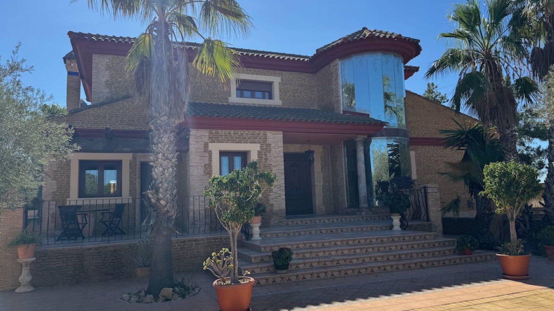 Resale - Villa -
Los Montesinos