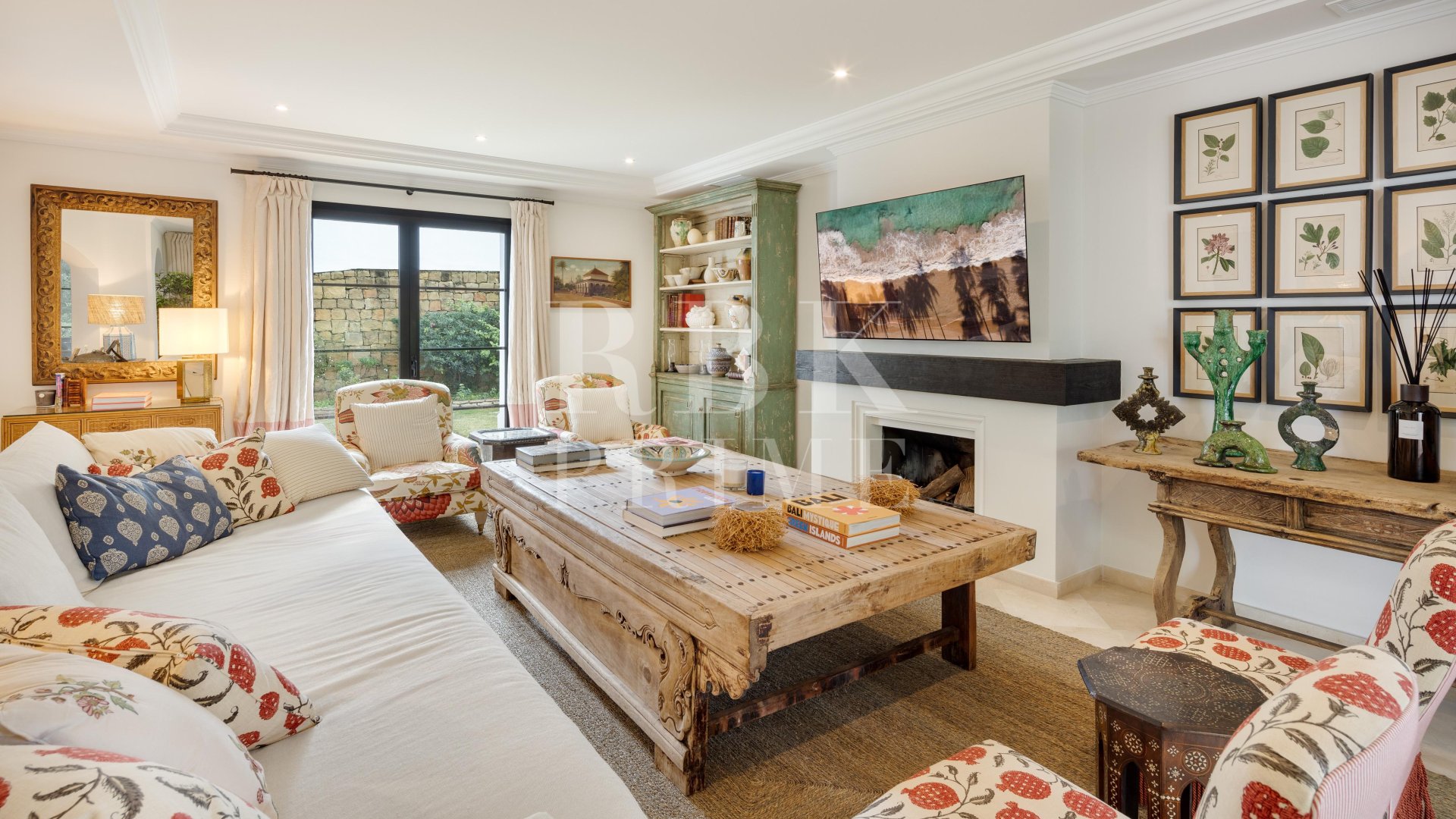 Resale - Villa -
Malaga - Benahavís