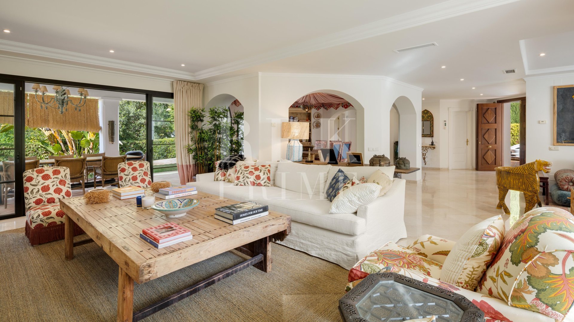 Resale - Villa -
Malaga - Benahavís