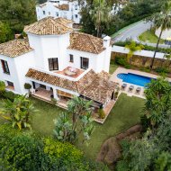 Resale - Villa -
Malaga - Benahavís