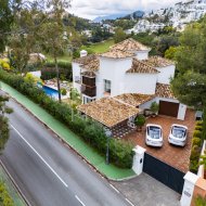Resale - Villa -
Malaga - Benahavís