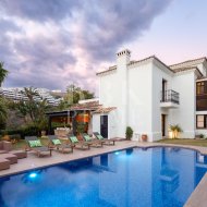 Resale - Villa -
Malaga - Benahavís