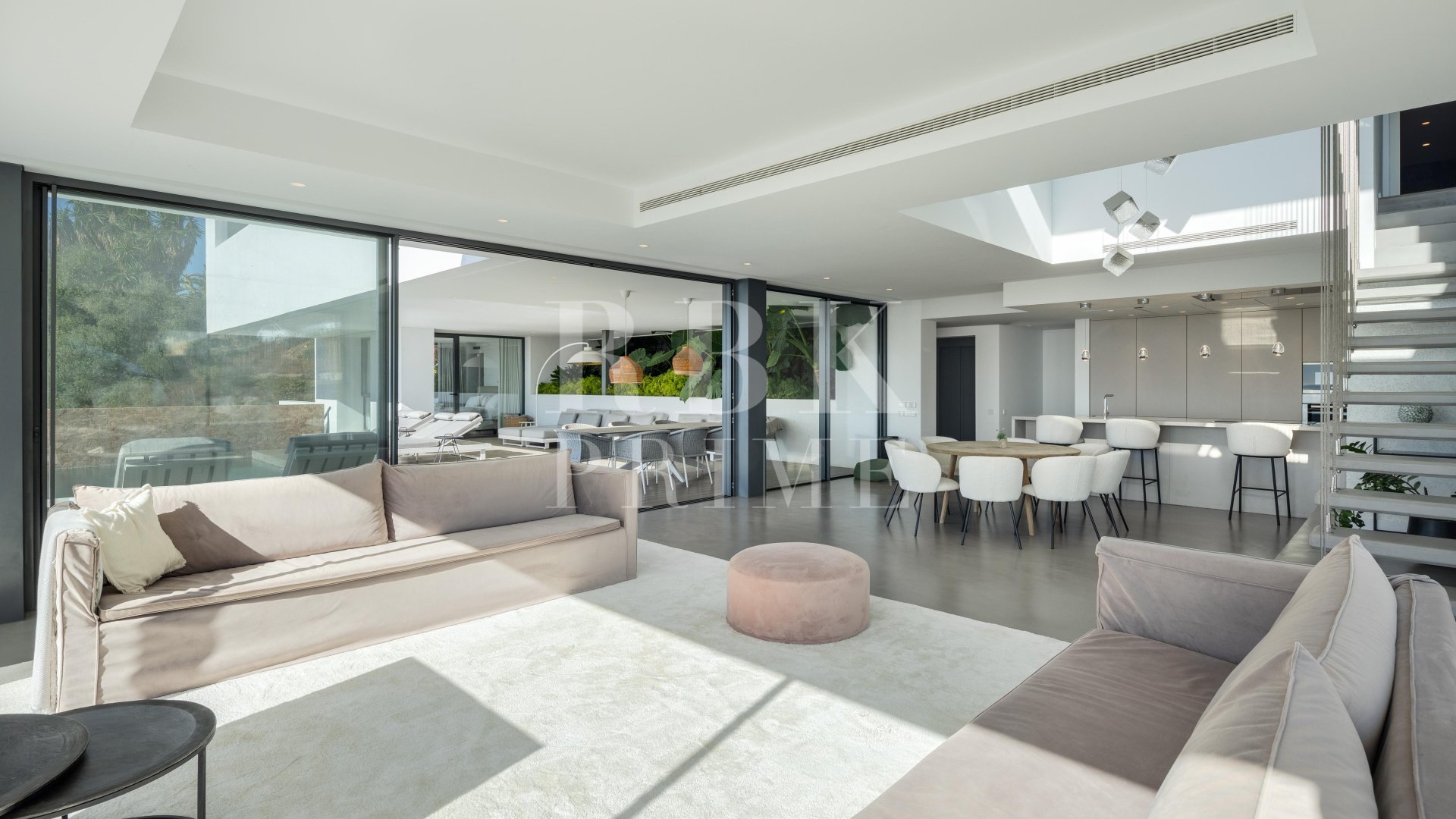 Resale - Villa -
Malaga - Benahavís