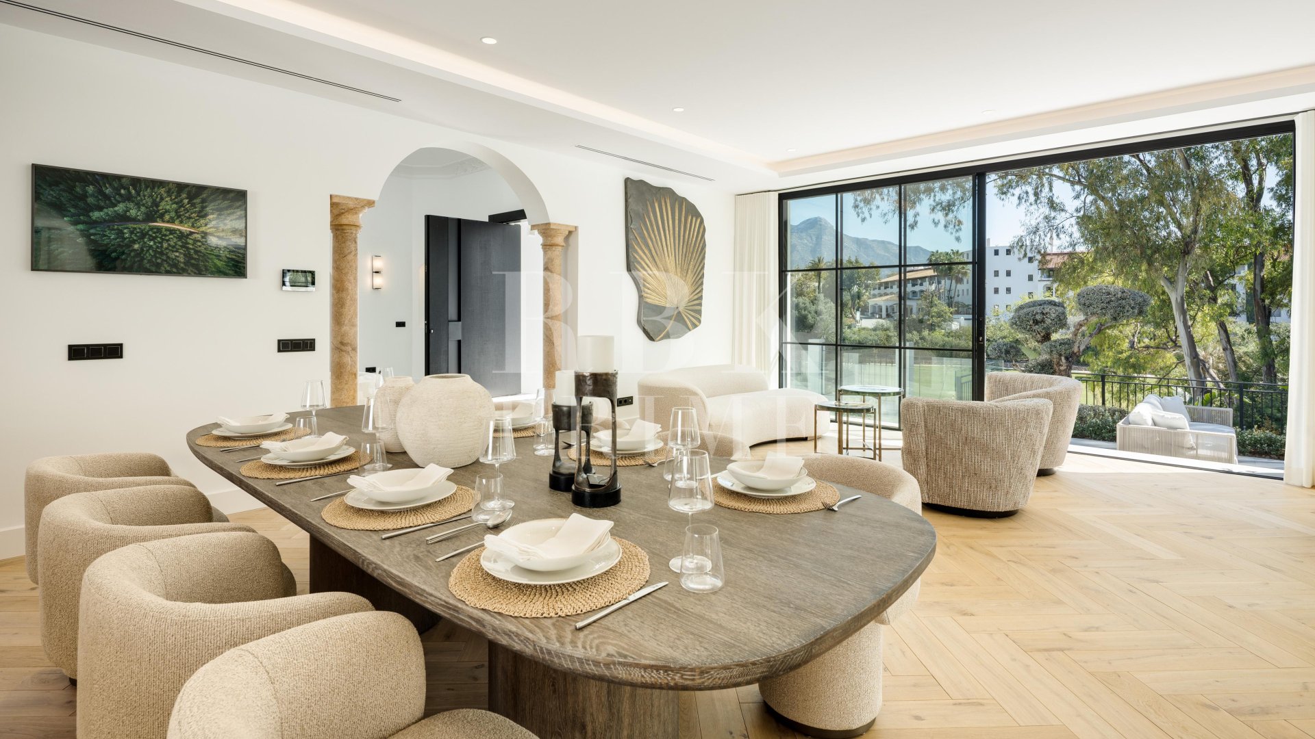 Resale - Villa -
Malaga - Benahavís