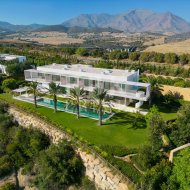 Resale - Villa -
Malaga - Casares