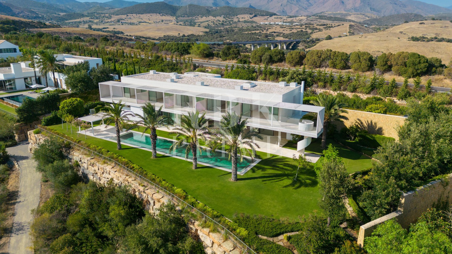 Resale - Villa -
Malaga - Casares
