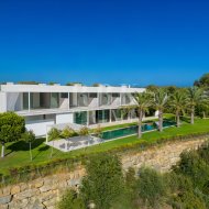 Resale - Villa -
Malaga - Casares