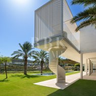 Resale - Villa -
Malaga - Casares