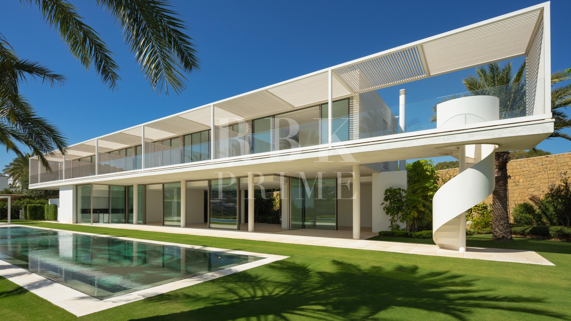 Resale - Villa -
Malaga - Casares