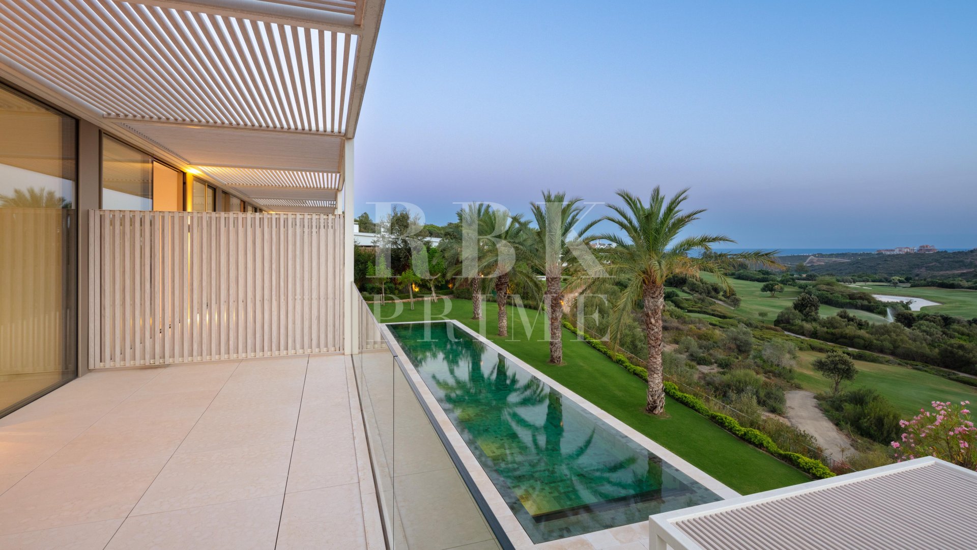 Resale - Villa -
Malaga - Casares
