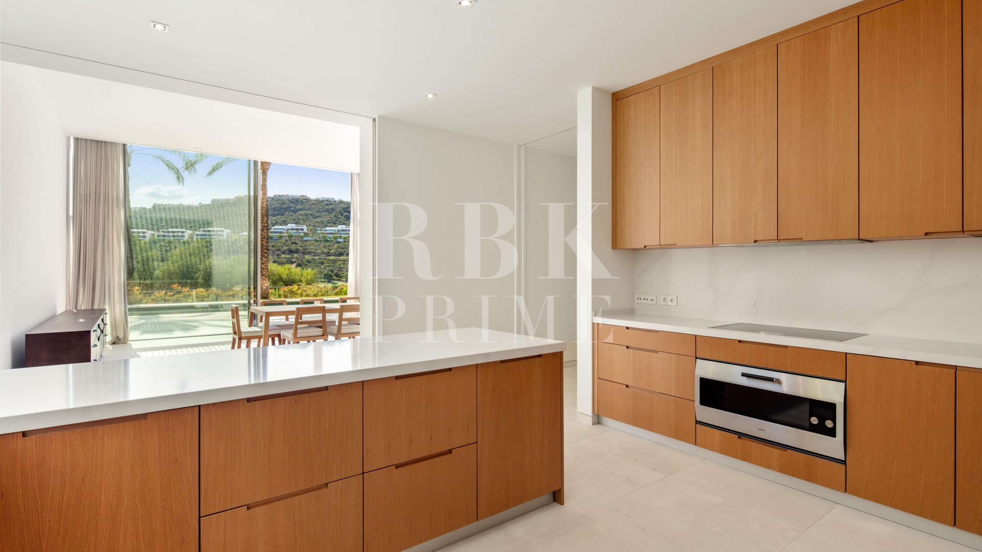 Resale - Villa -
Malaga - Casares
